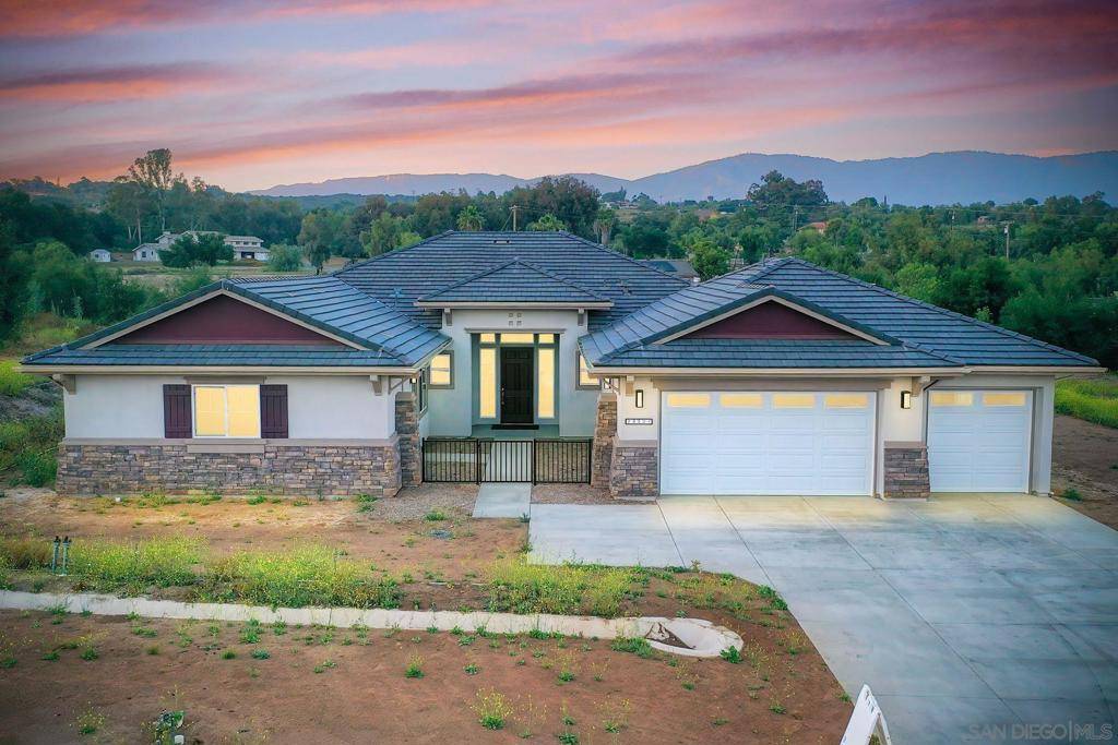 29527 Viking View Ln, Valley Center, CA 92082