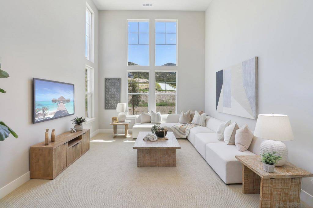 Poway, CA 92064,15130 Larchmont St