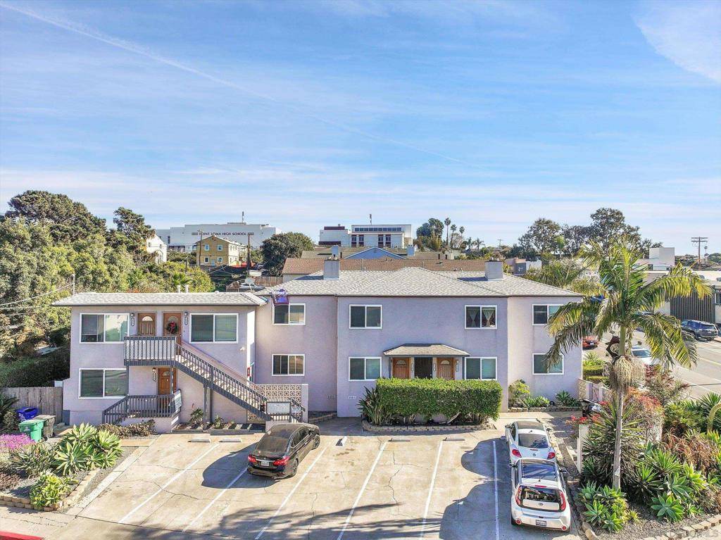 San Diego, CA 92106,2205 Poinsettia Drive