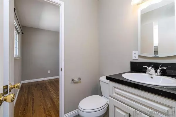 San Diego, CA 92139,6274 Chadwick Ave