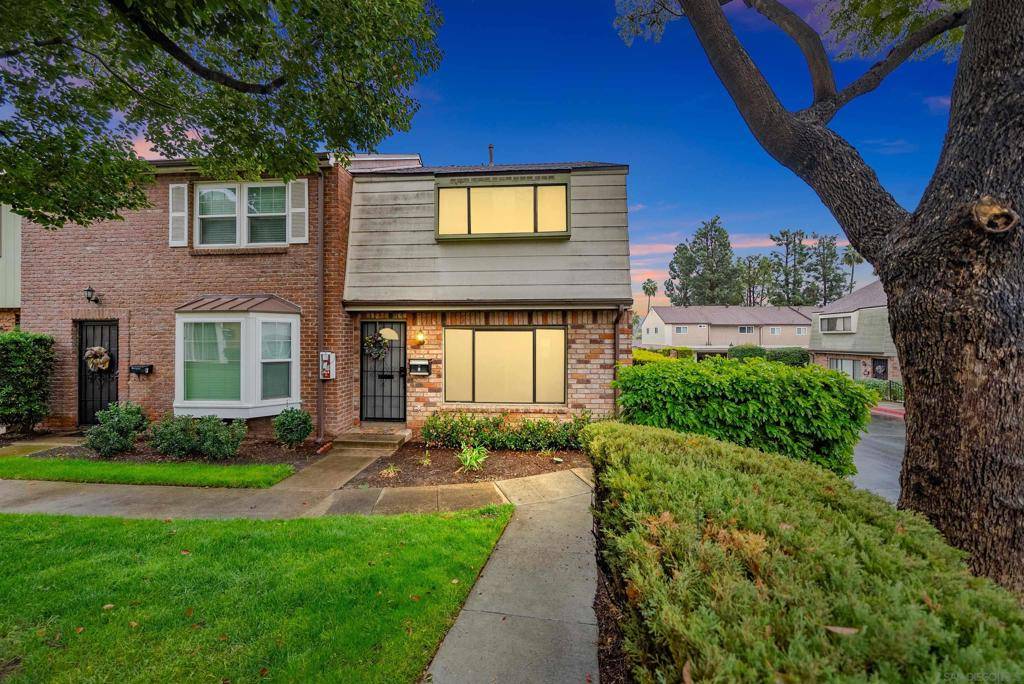 11911 Royal Rd #G, El Cajon, CA 92021