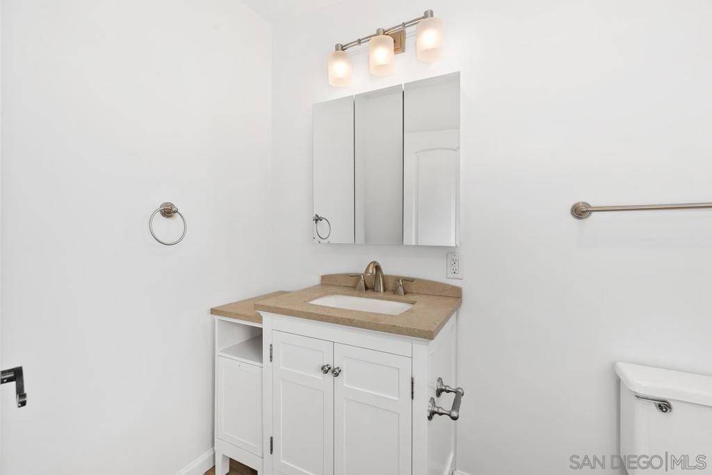 Imperial Beach, CA 91932,1413 Hemlock Ave