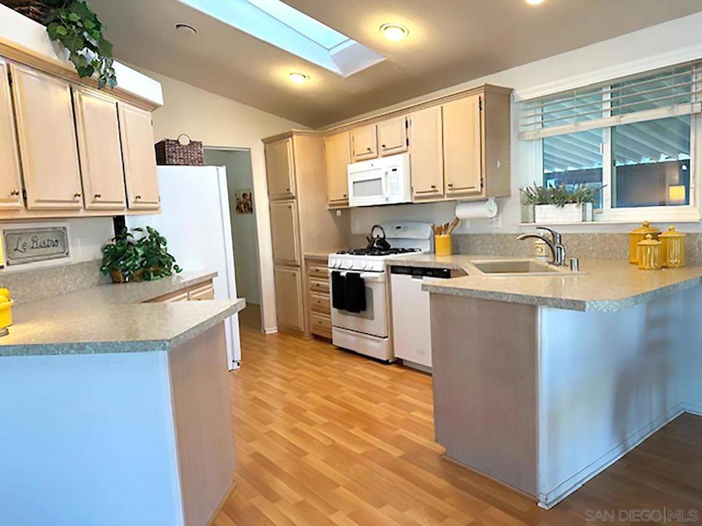 Carlsbad, CA 92010,5341 Don Miguel Drive