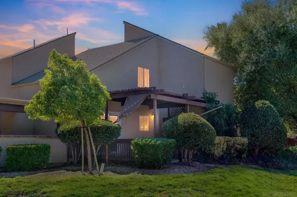 23631 Country Villa Rd, Ramona, CA 92065