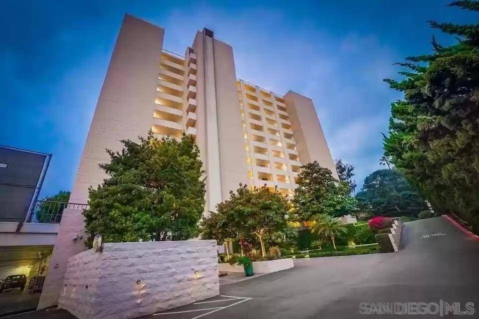 La Jolla, CA 92037,2500 torrey pines #802