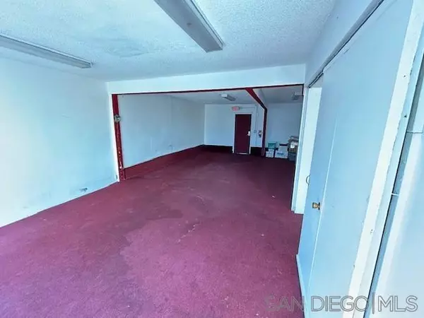 San Diego, CA 92102,1355 Fern Street