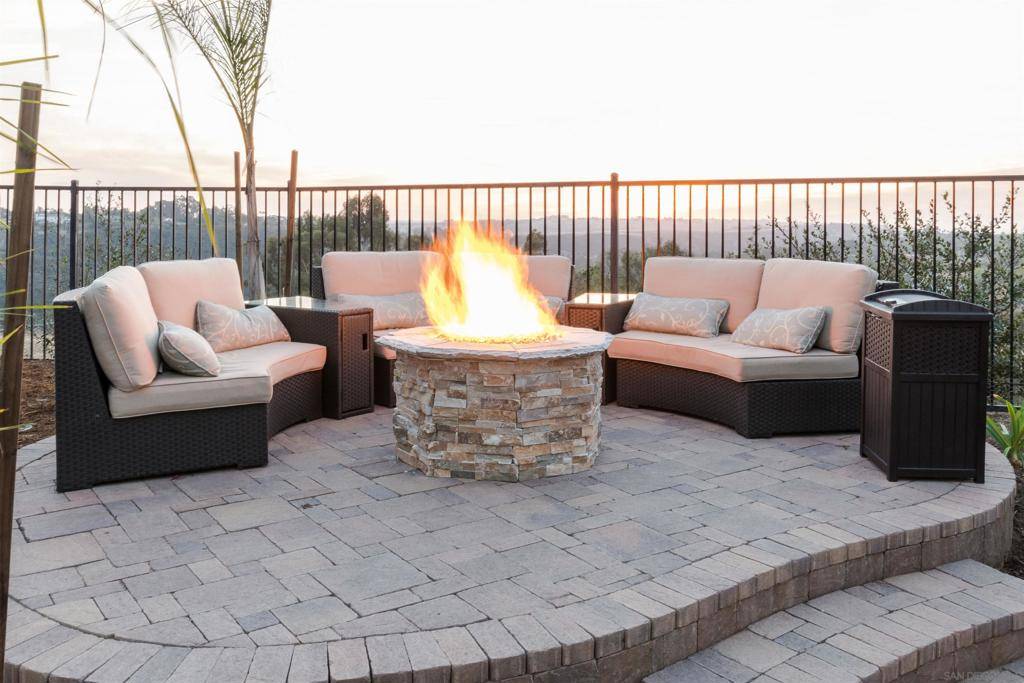 San Diego, CA 92127,7359 Rancho Catalina Trl