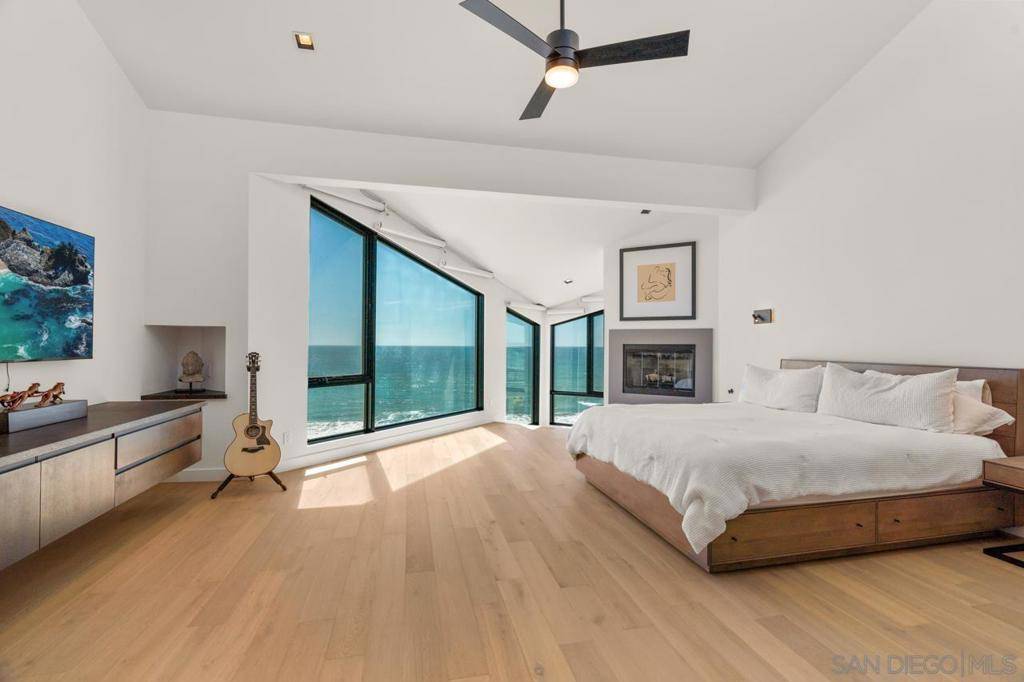 Solana Beach, CA 92075,135 S Sierra Ave #32