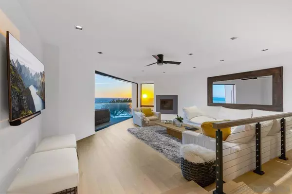 Solana Beach, CA 92075,135 S Sierra Ave #32