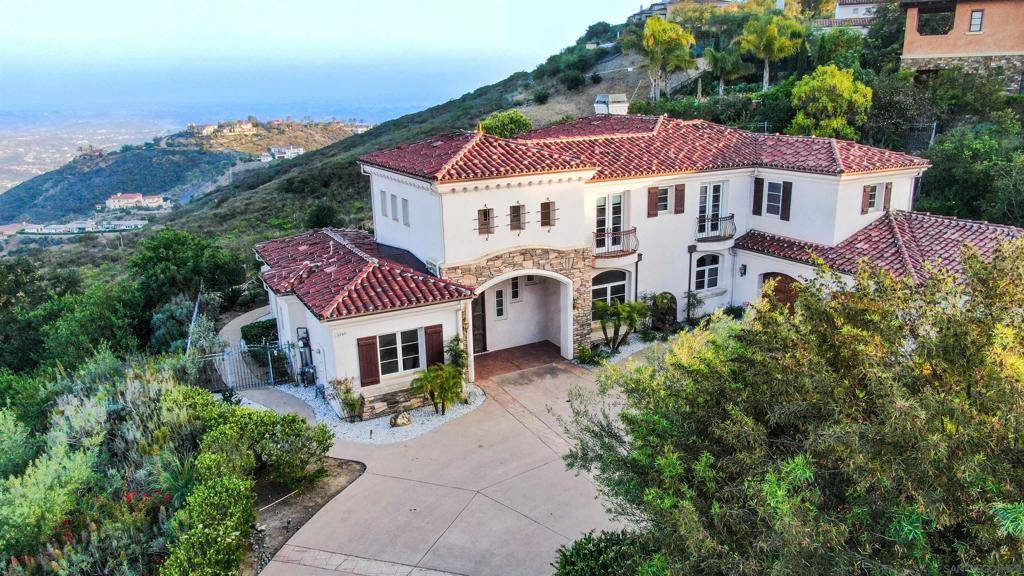 8049 Camino De Arriba, Rancho Santa Fe, CA 92067