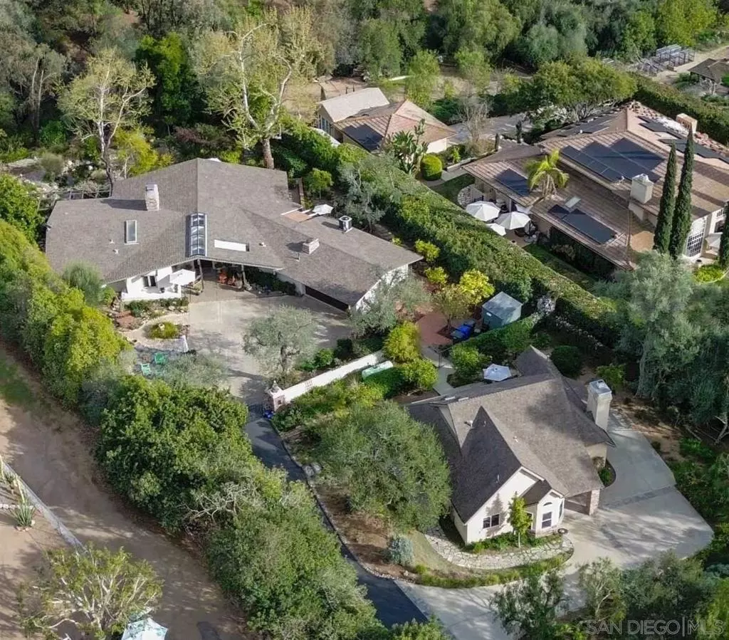 Fallbrook, CA 92028,813 Hamilton Ln