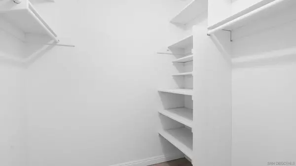 San Diego, CA 92103,1265 Essex St #9