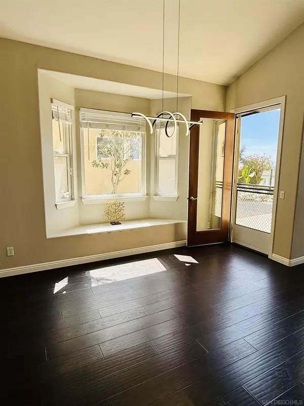 Carlsbad, CA 92011,6753 Frenata