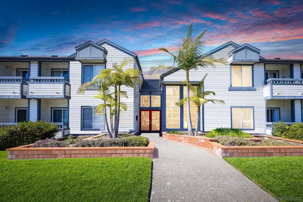 San Diego, CA 92103,3950 Cleveland Ave #101