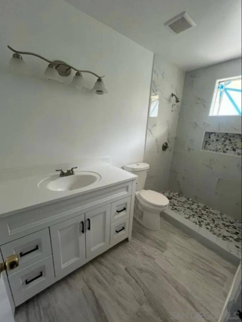 San Diego, CA 92115,5493 New Mills