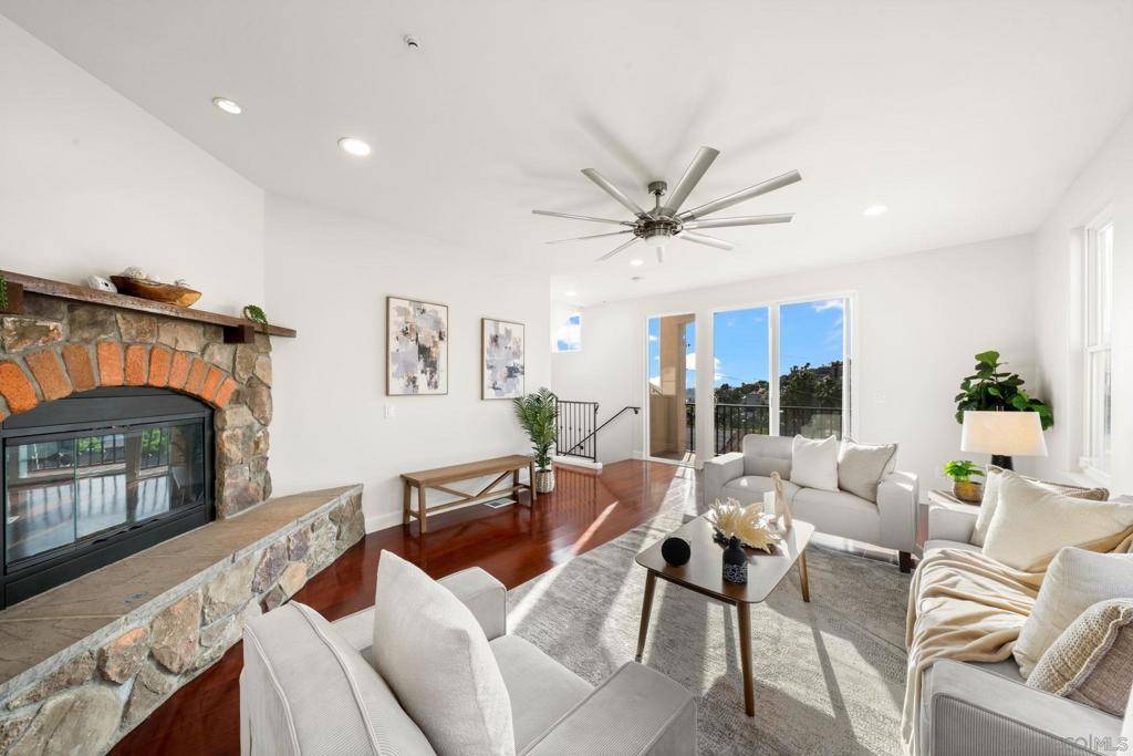 Spring Valley, CA 91977,1639 Coronado Ave