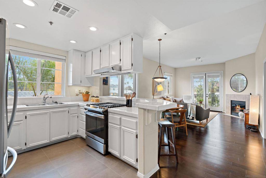 San Diego, CA 92103,4080 Front Street #309