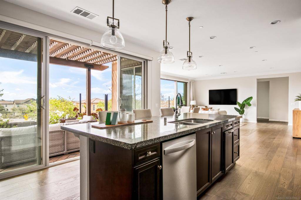 San Diego, CA 92127,15823 Lesar Pl