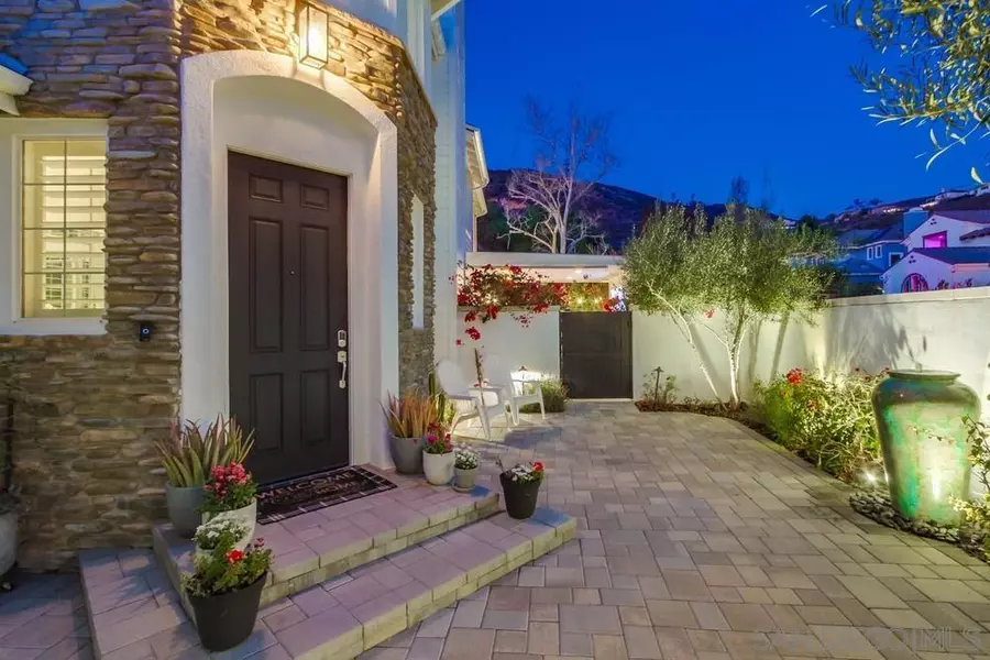 1570 Glencrest, San Marcos, CA 92078