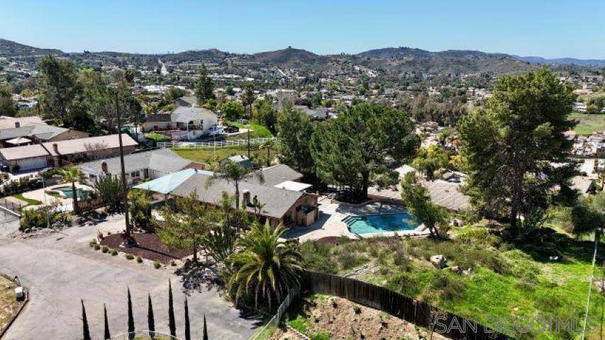 9271 Dulene Drive, Lakeside, CA 92040
