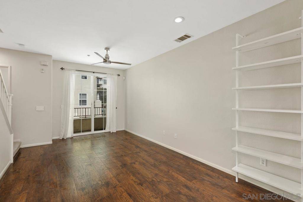 San Diego, CA 92103,1313 Terracina Ln