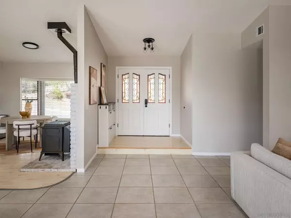 Ramona, CA 92065,16390 Whispering Oaks Dr