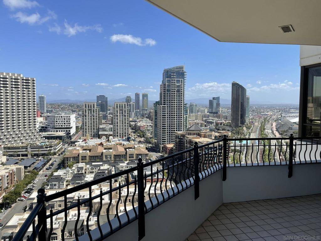 San Diego, CA 92101,700 W Harbor #2501