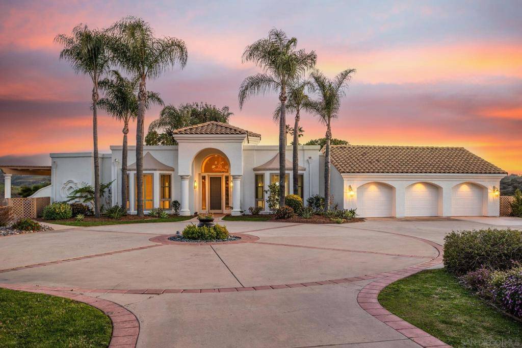 4489 Fallsbrae Rd, Fallbrook, CA 92028