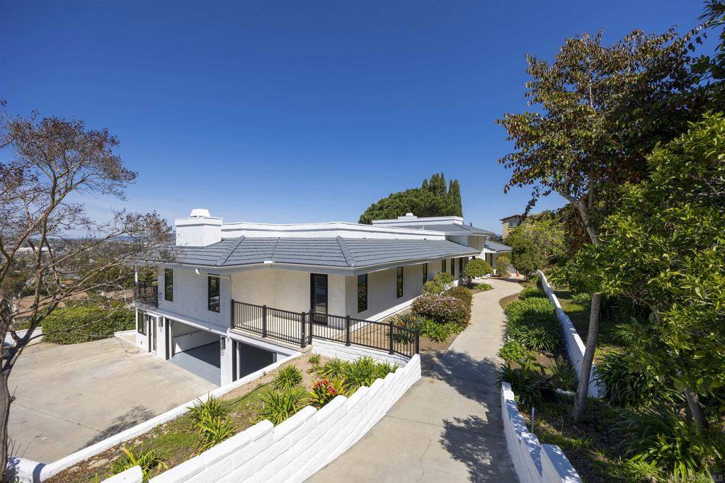 San Marcos, CA 92078,1561 La Plaza