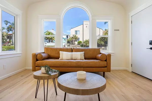 San Diego, CA 92104,3764 Villa Terrace