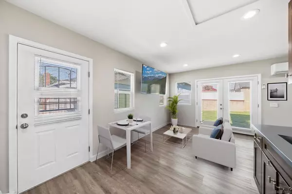 280 Blackshear Ave, Los Angeles, CA 90022