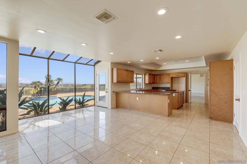 La Jolla, CA 92037,3013 Woodford Dr