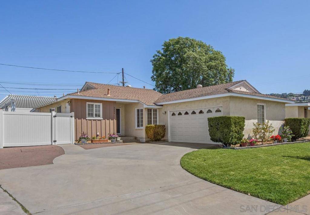5594 Brunswick Ave, San Diego, CA 92120