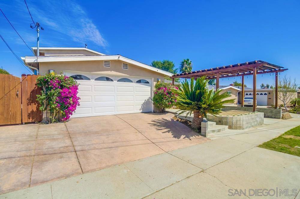 San Diego, CA 92123,3333 DORCHESTER DRIVE