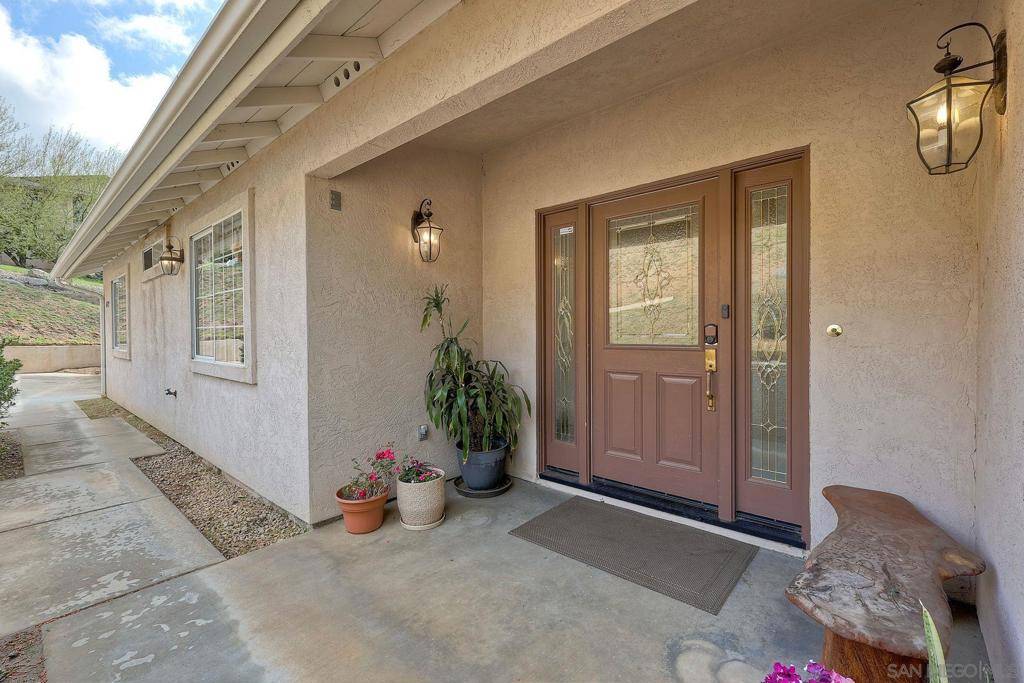 Ramona, CA 92065,24729 Pappas Rd.