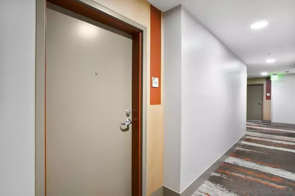 San Diego, CA 92101,1240 India St #104