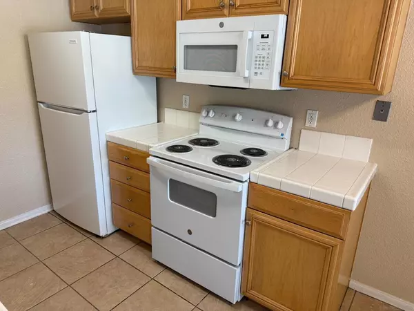 Escondido, CA 92027,2041 E Grand Ave #44