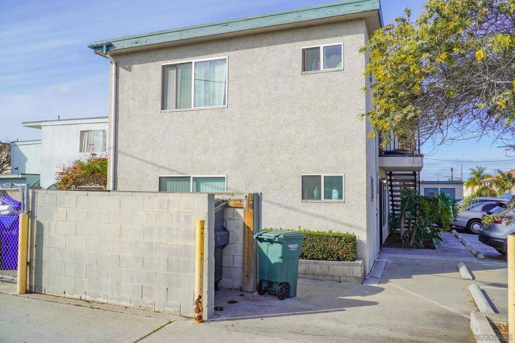 Imperial Beach, CA 91932,637 10th Street