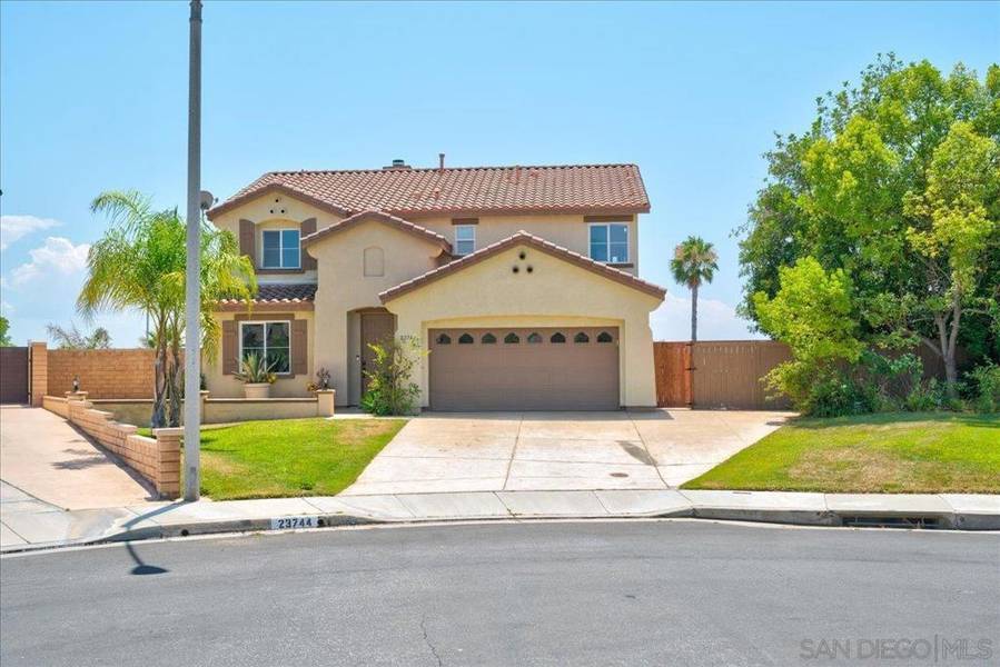 23744 Tatia Ct, Murrieta, CA 92562