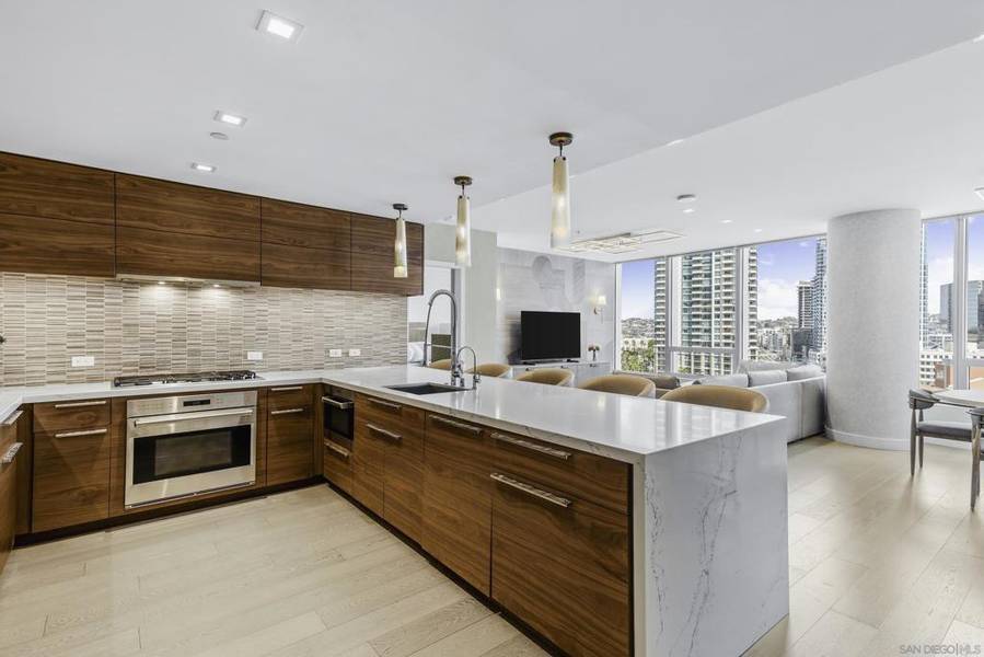888 W E Street #1106, San Diego, CA 92101