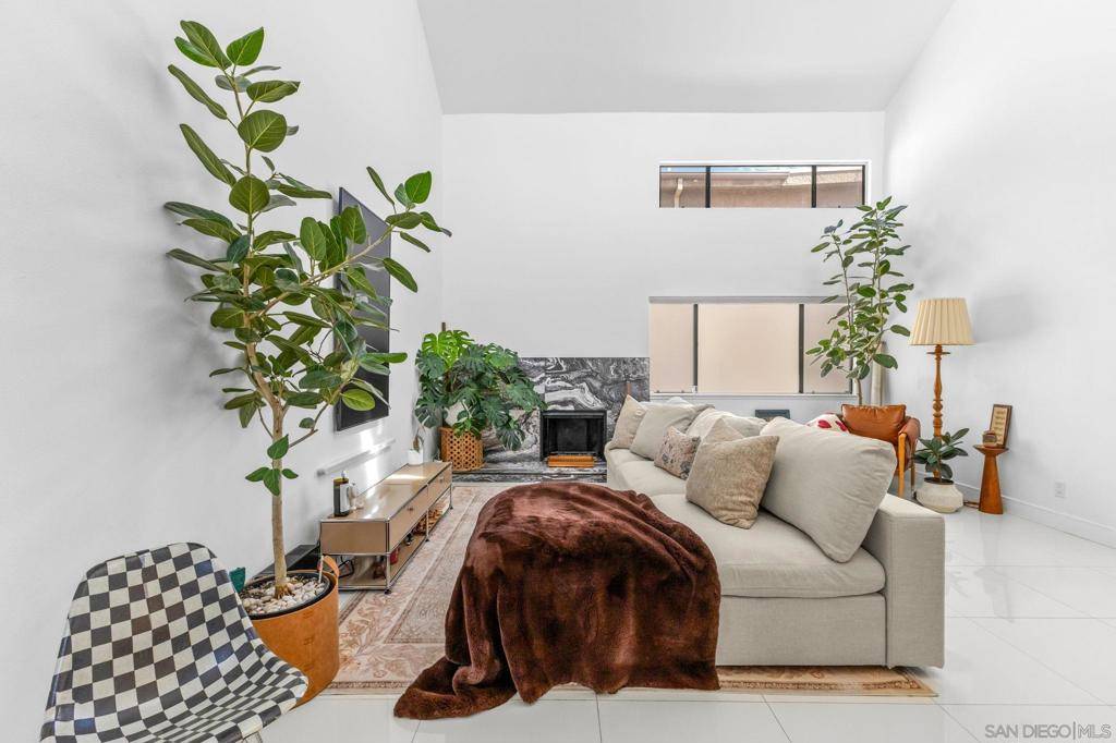 Studio City, CA 91604,10926 Bluffside Dr #30