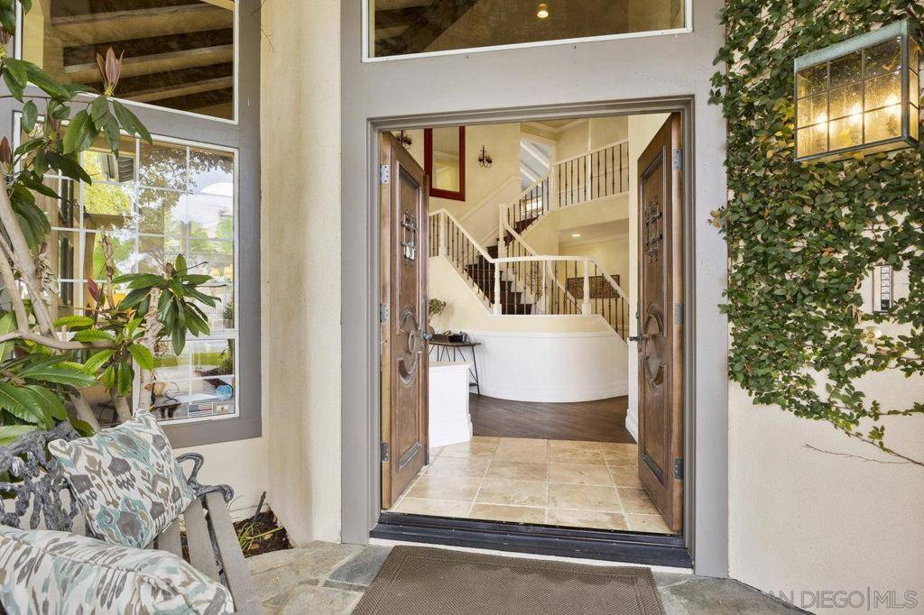 San Diego, CA 92129,8454 Hopseed Ln