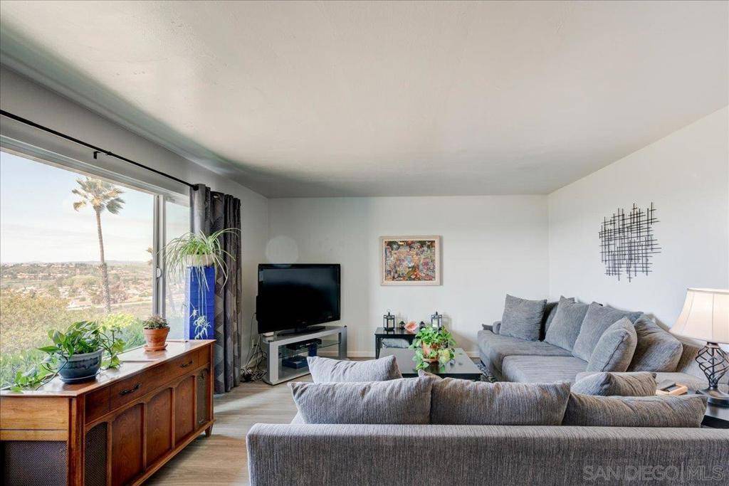 Oceanside, CA 92057,3606 Vista Rey #17