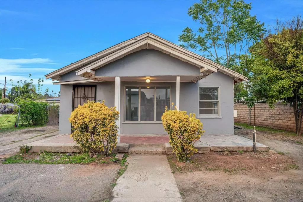 Escondido, CA 92025,1104 S Escondido Blvd