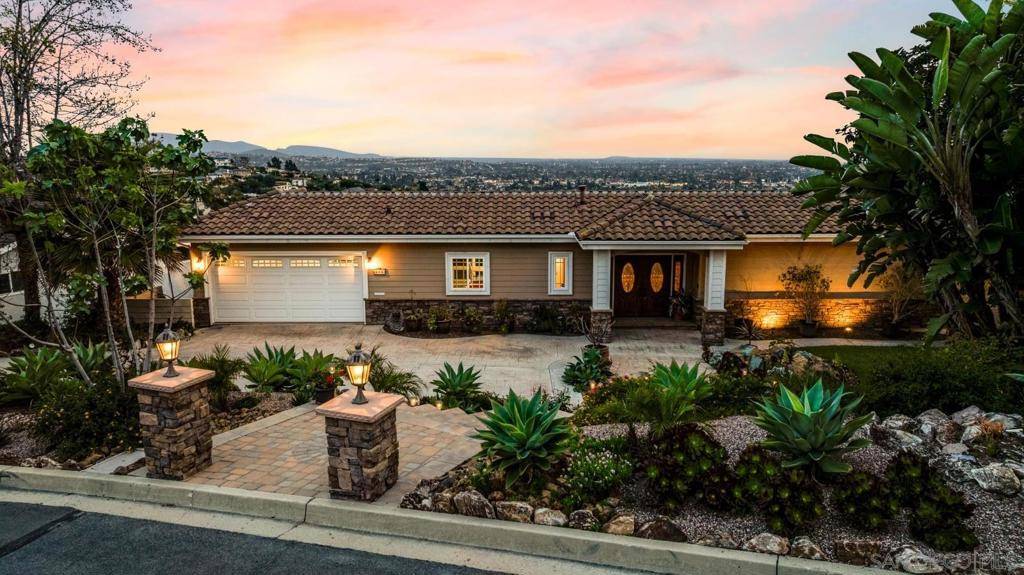6415 Crystalaire Dr, San Diego, CA 92120