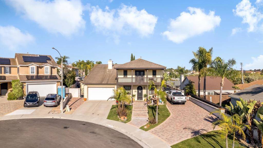 523 Hatherly Street, Vista, CA 92083