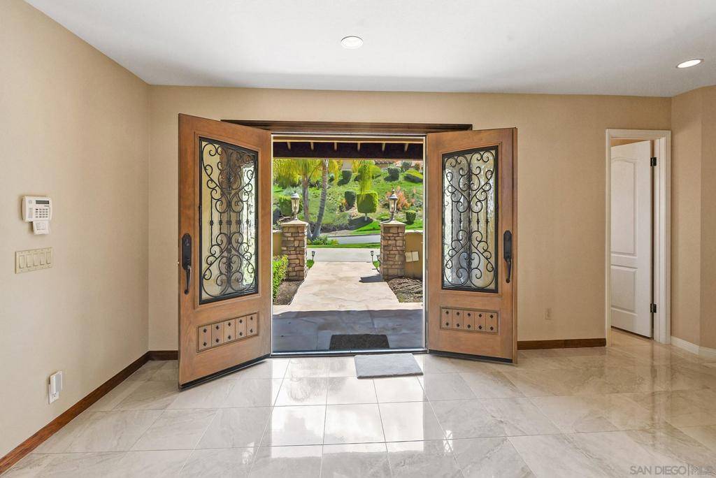 Poway, CA 92064,13000 Lomas Verdes Dr