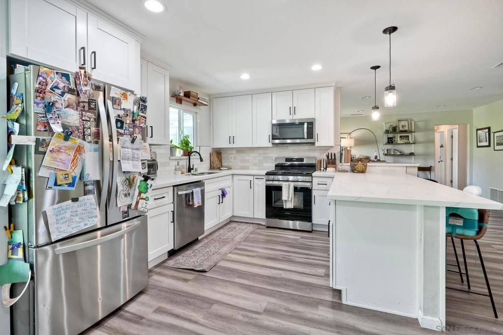 Oceanside, CA 92056,3714 Palo Verde Way