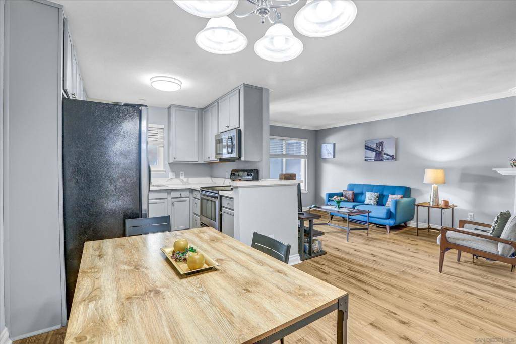 1756 Essex St. #311, San Diego, CA 92103