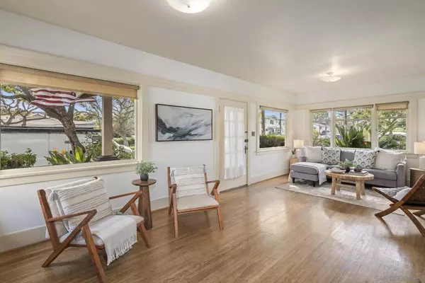 Coronado, CA 92118,1305 9th St
